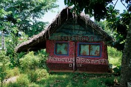 Archipel-des-Comores;-Architecture;-Case;-Commerce;-Enseigne;-France;-Inscription;-Kaleidos;-Kaleidos-images;-La-parole-à-limage;-Laurent-Abad;-Mayotte;-Océan-Indien;-Stories-Pictures;-Vie-quotidienne